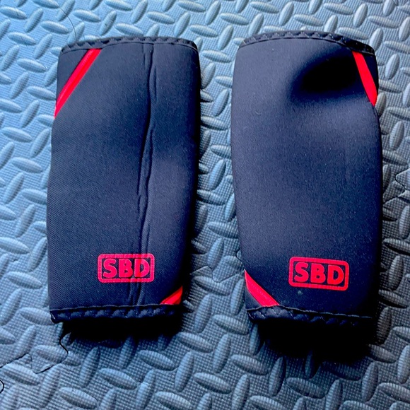 COPY - SBD knee sleeves - Picture 1 of 2